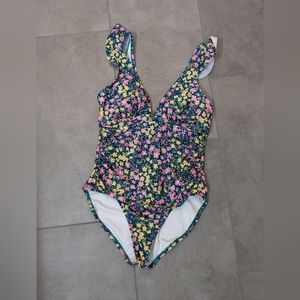Kona Sol ruffle shoulder full coverage swimsuit 👙